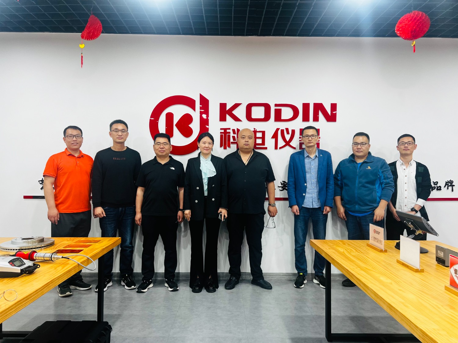 攜手共進(jìn)，譜寫新篇——熱烈歡迎山西總代山西鼎泰時(shí)代檢測設(shè)備有限公司來科電儀器參觀交流